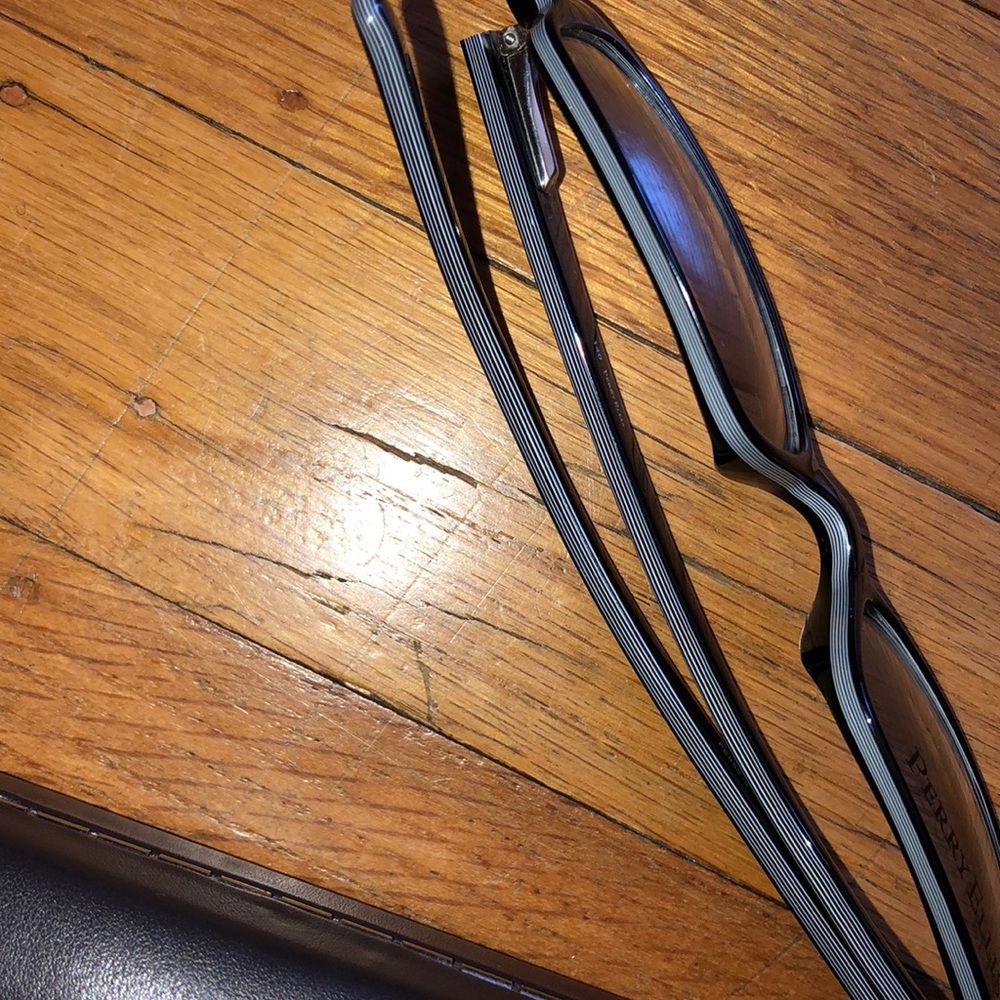 PERRY ELLIS GLASSES - Picture 2 of 5